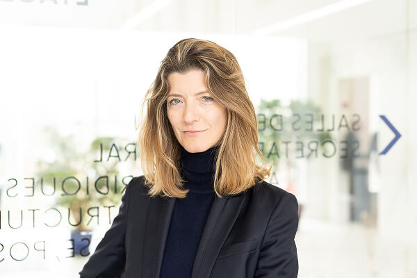 Photographie de Sarah Jacquier-Pelissier, membre du collège de l'Arcep.